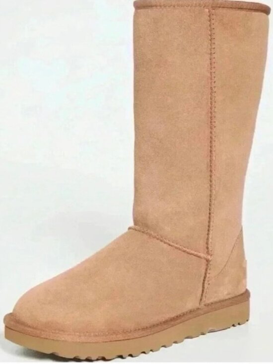 UGG Australia Shoes - UGG Classic Tall Boots Womens 7 Chestnut Sheepskin Lined Snow Suede